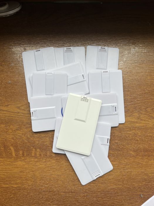 Флешки и карты памяти