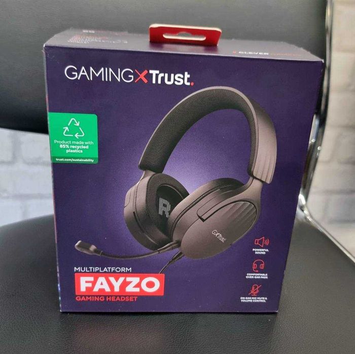 Геймърски слушалки Trust GXT Fayzo –  с микрофон, като нови!