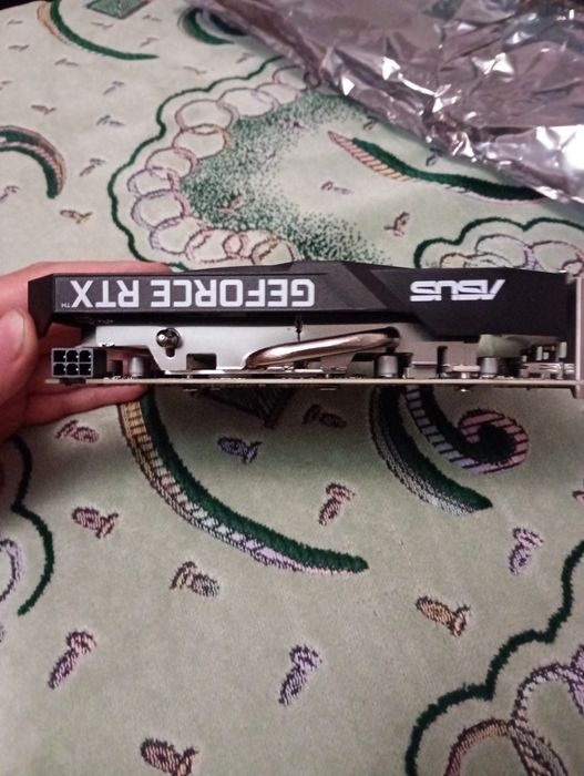 ASUS Phoenix GeForce RTX 3050 V2 8GB GDDR6.