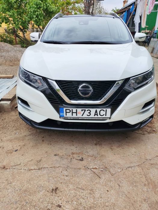 Nissan Qashqai N-Connecta panoramic