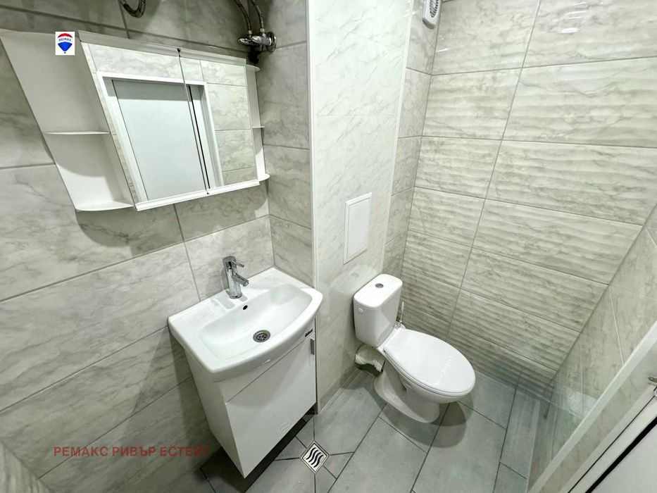 Дава се под наем Едностаен апартамент в Русе, Родина 2 - 42 кв.м за 229.5 € - Снимка #11