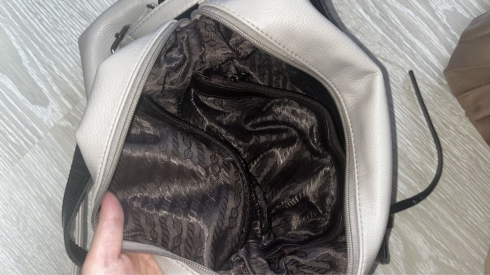 Сумка серая вместимая