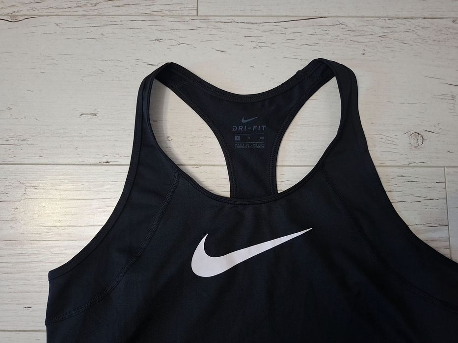 Nike Dry Fit-Ориг. Дамски потник Нов!