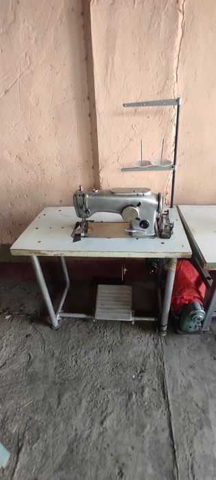 Продам швейных машины