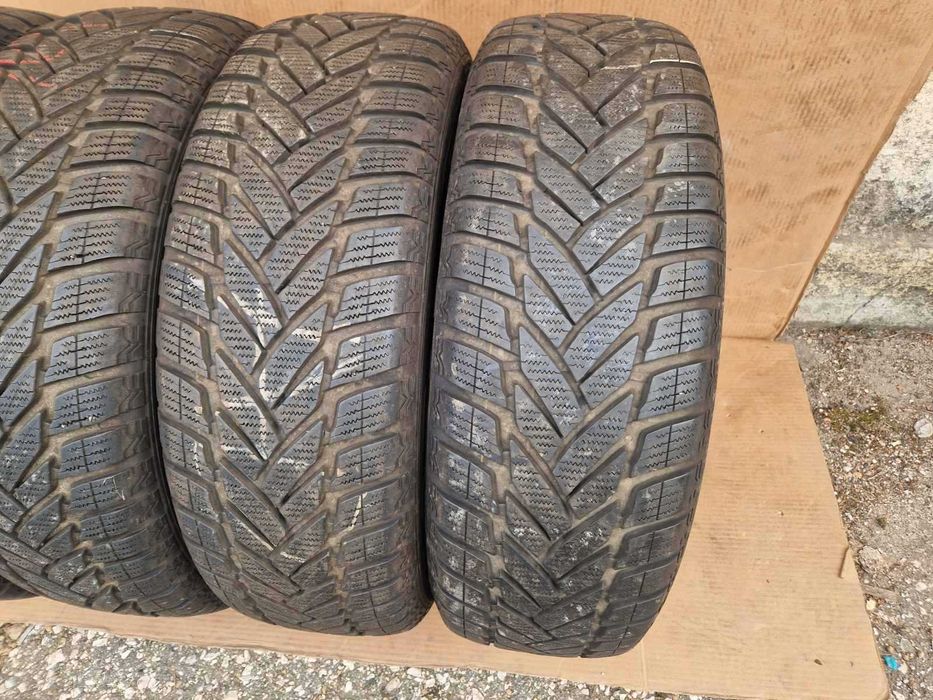 4 броя Dunlop R18 235/65
Зимни гуми 
DOT3422