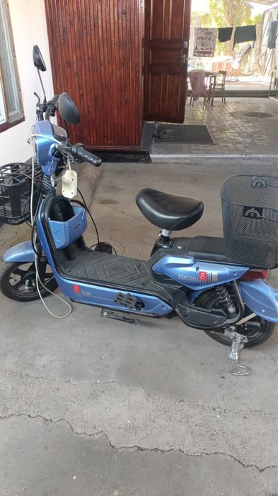 Электроскутер Gikiru