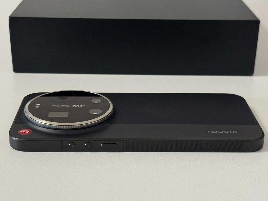 Бартер! Xiaomi 17 Ultra (Leica Edition) 1ТB (1,000GB) 16GB Ram / 6800mAh Vario