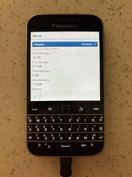 Vând Blackberry Classic 16 GB