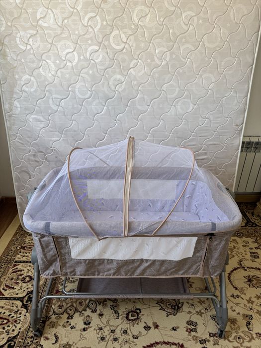 Манежка, состояние новое
