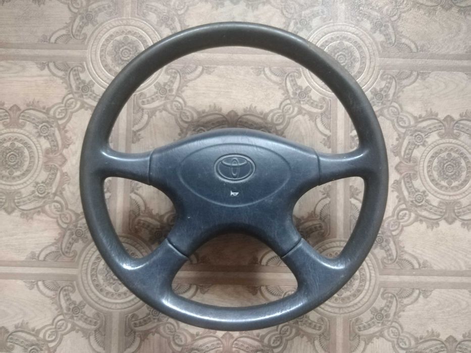 Руль от Toyota Caldina без аэрбага
