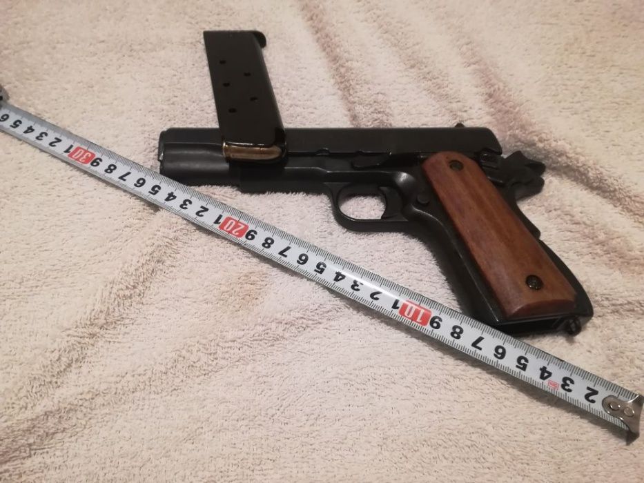 Не револвер, а пистолет Колт / Colt .45. Колекционерско негърмящо оръж