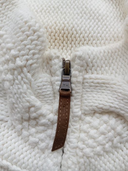 Vând pulover de dama tommy hilfiger!