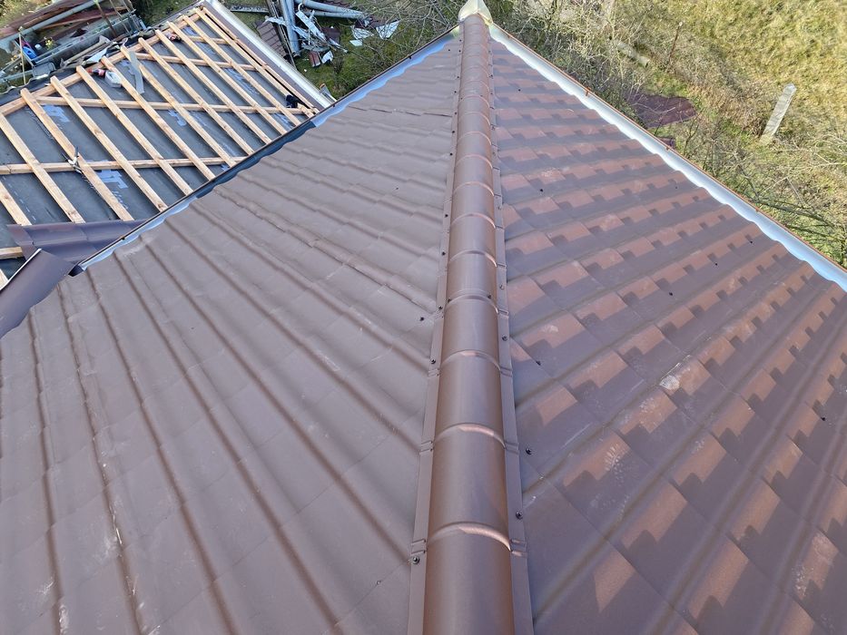 Reparatii acoperisuri tigla metalica montaj dulgherie izolatii mansard