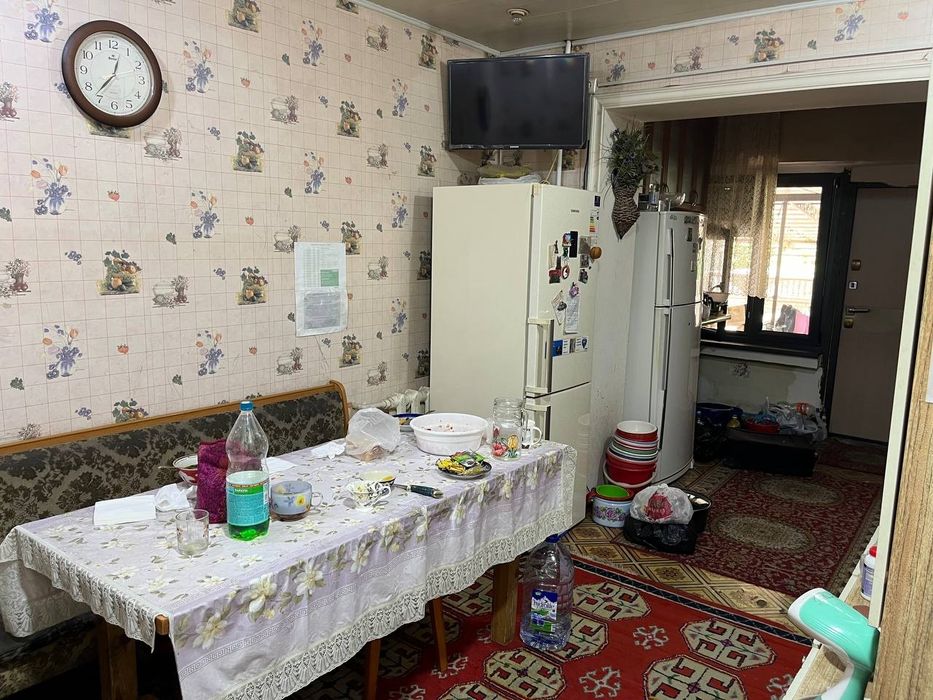 Продается 4 комн квартира