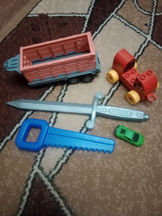 Продам игрушки для мальчиков