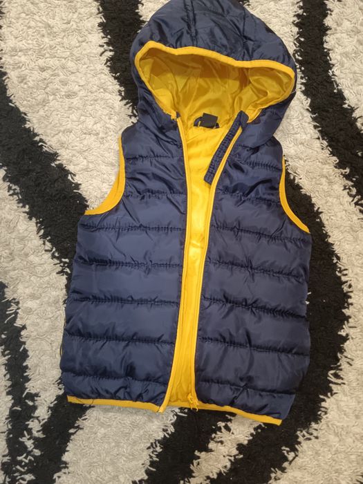 Продам  демисезонный вещи