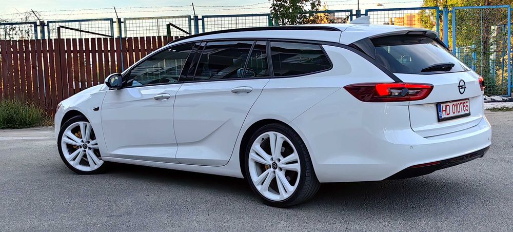 Opel Insignia AUTOMAT / 165CP / Jante 20" / Keyless / Full LED