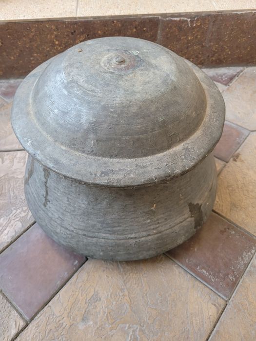 мись козонь (антикварь) сотилади