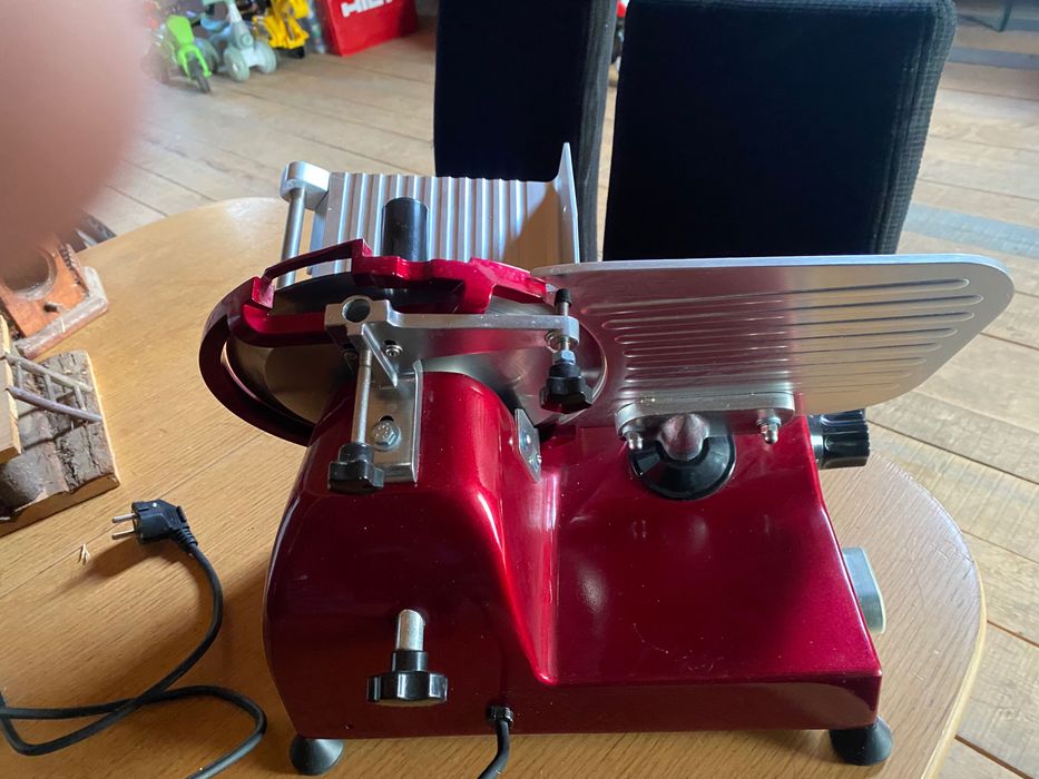 Masina feliat profesinala