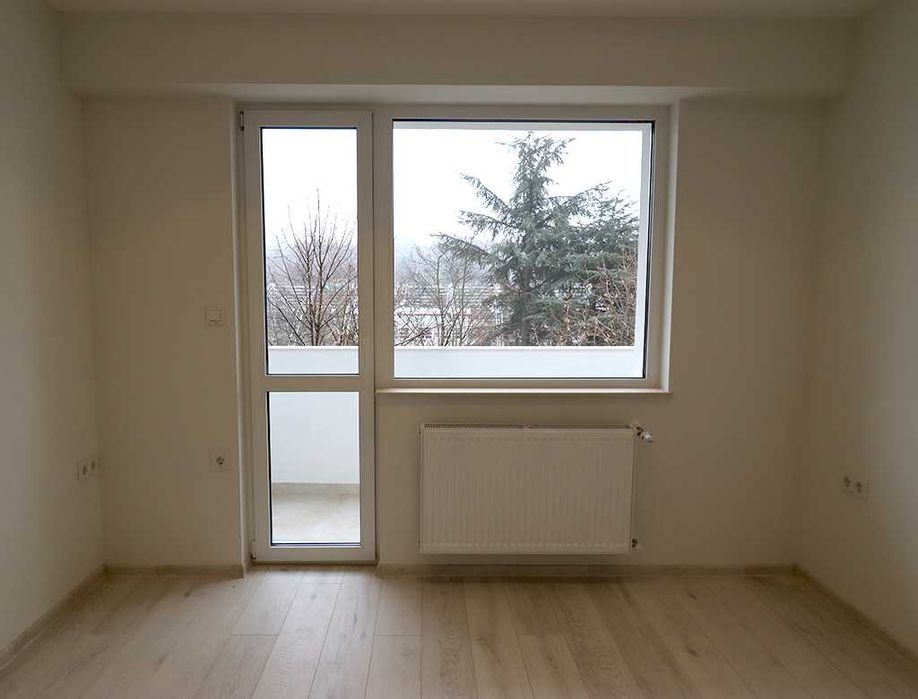 Продава се Тристаен апартамент в Русе, Здравец - 76 кв.м за 1561 €/кв.м - Снимка #9