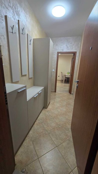 Център двустаен апартамент обзаведен