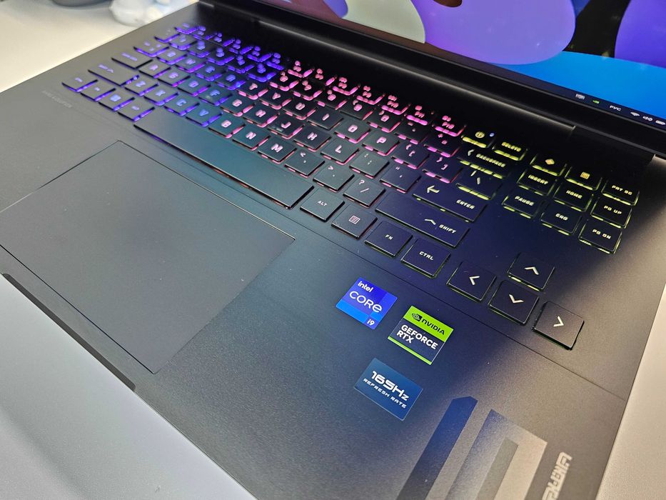 ПРОДАМ HP OMEN 16-WF0083DX Игровой Ноутбук Core™i9-13900HX и RTX4060.