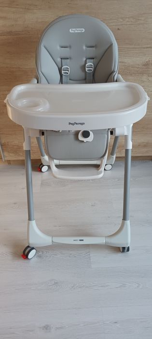 Prima Pappa Follow Me е ултра леко, многофункционално столче за деца до 3 години (до 15 кг)