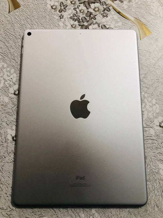 iPad Air 3 (3-е поколение), б/у, отличное состояние