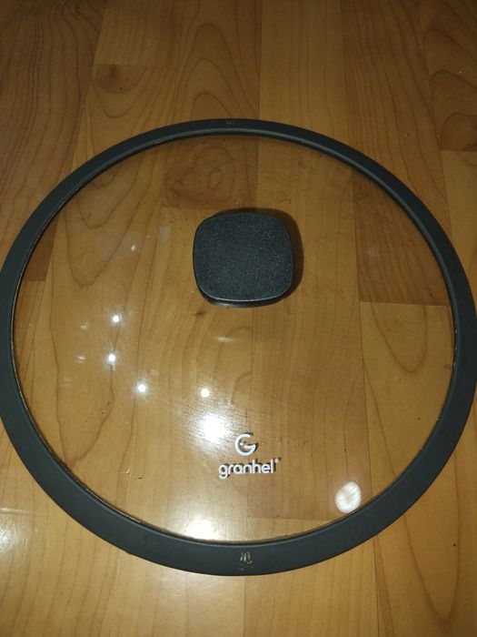 Крышка стеклянная d28 см