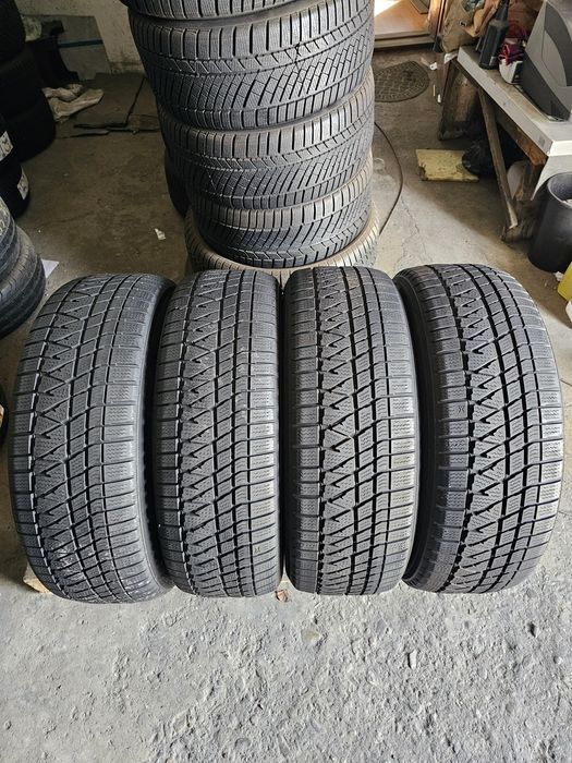 4 anvelope iarna 245 65 17 Kumho 2025