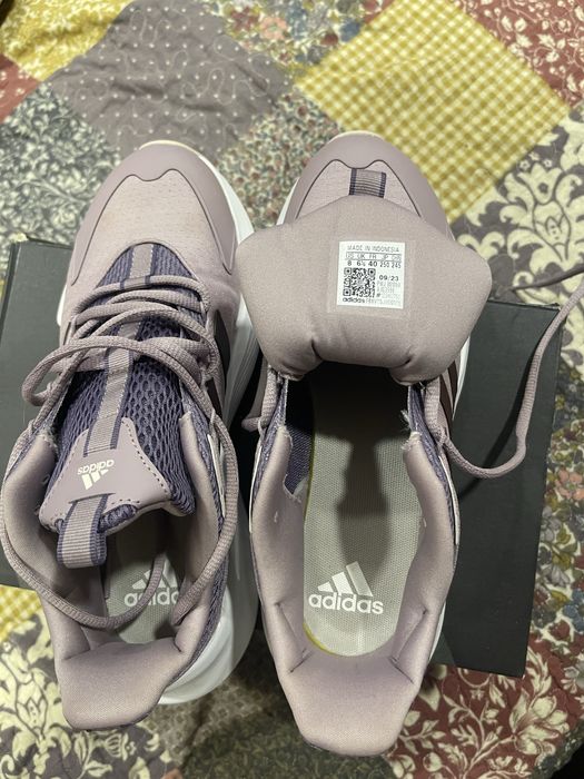 Нови маратонки марка ади дас номер 40