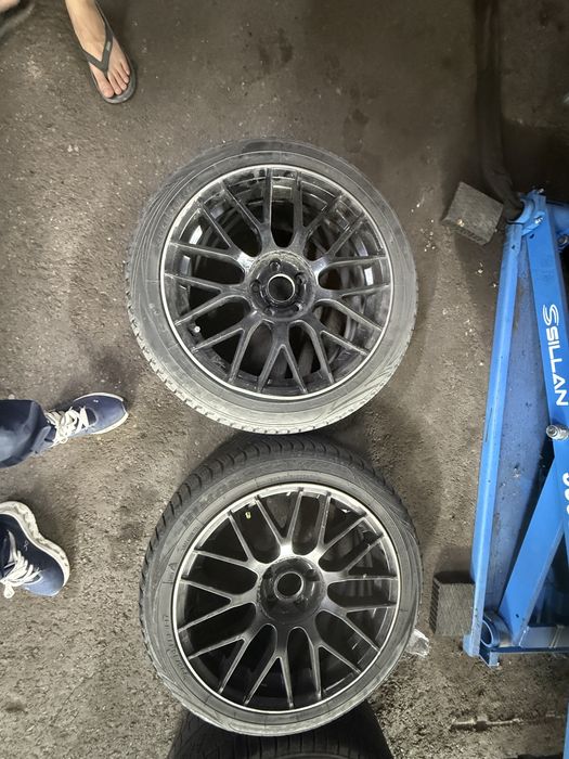 Шина с диской Mersedes AMG,245/40/18