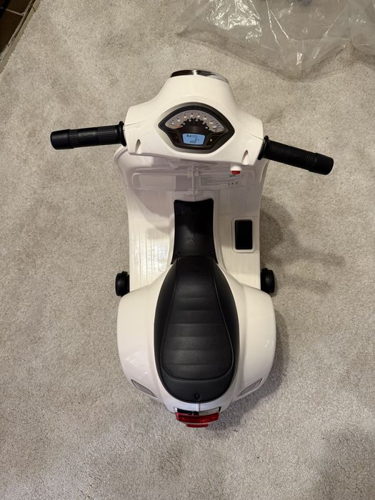 Motocicleta electrica pentru copii 18-36 luni, 66,5x38x52cm, Alb