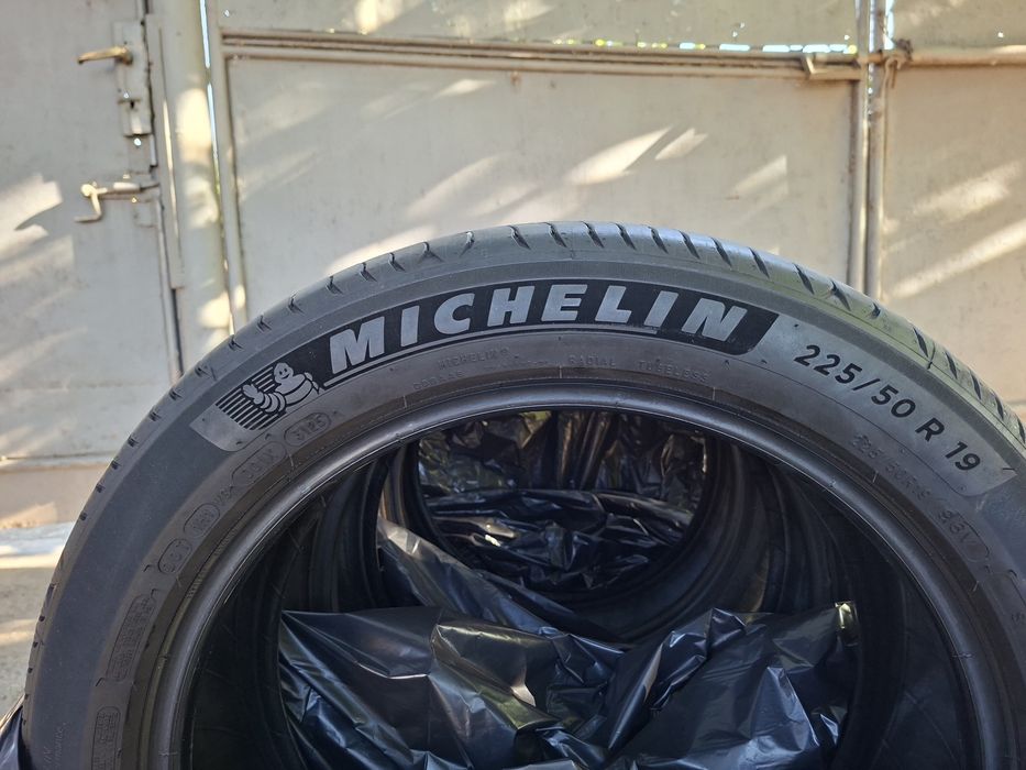 Set 4 anvelope Michelin 225/50 R19 – stare foarte bună