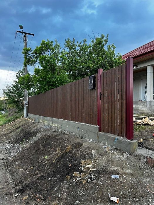 Garduri si porti stil jaluzea, sipca metalica, tabla cutata