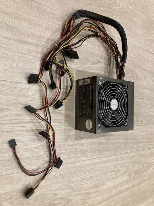 Блок питания Huntkey 500Вт с гарантией 3 месяца