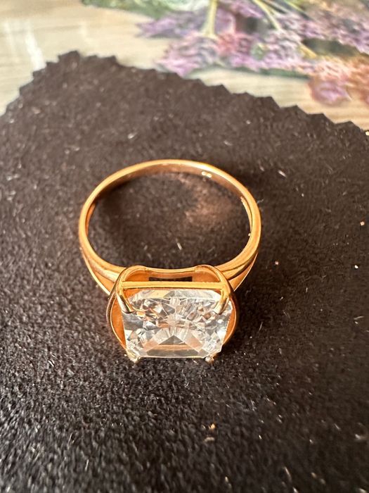 Продам золотое кольцо