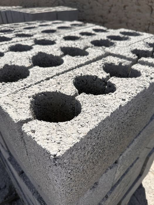 Шлакоблок строительный