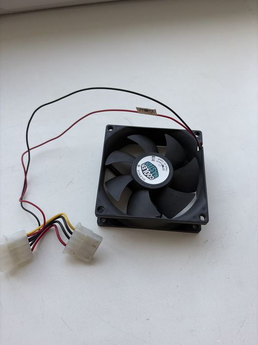 Кулер 12v 80*25мм