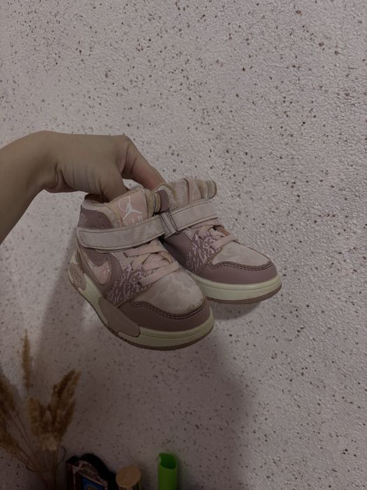 Ботиночки для девочки на весну