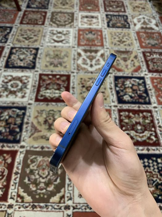 Iphone 12 64gb.