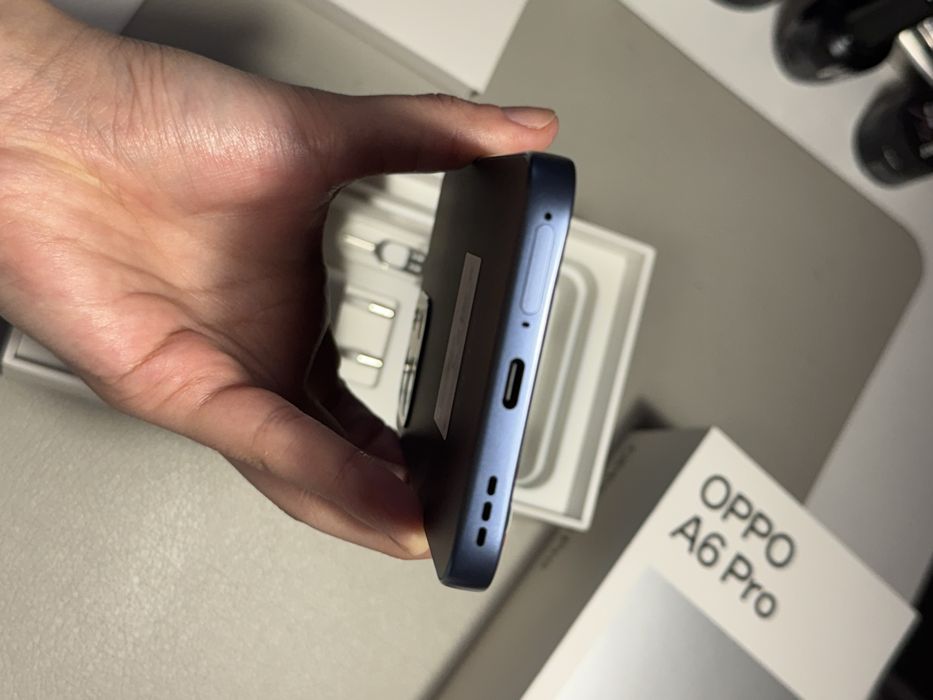 OPPO A6 pro 256 Gb