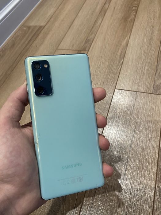 Samsung Galaxy S20FE