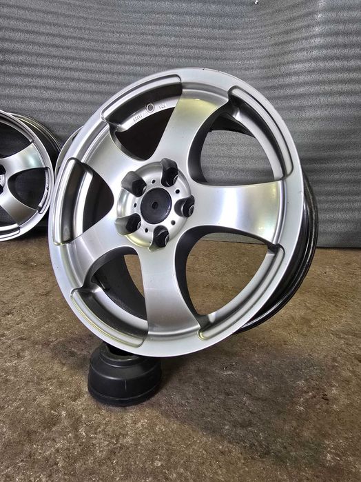 17 цола Dezent джанти VW Golf Passat Audi A4 A6 Skoda Octavia 5x112