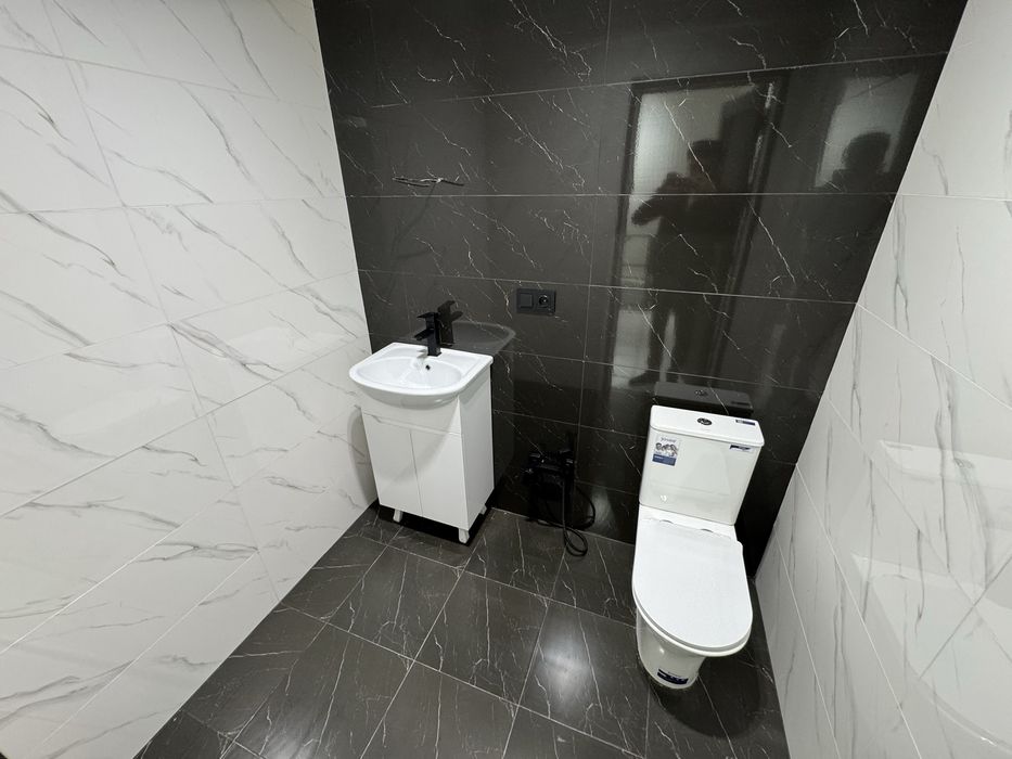 стадион Старт - Продается нежилое помещение вдоль дороги 215м2