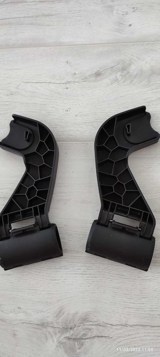 Адаптори за количка Нуна