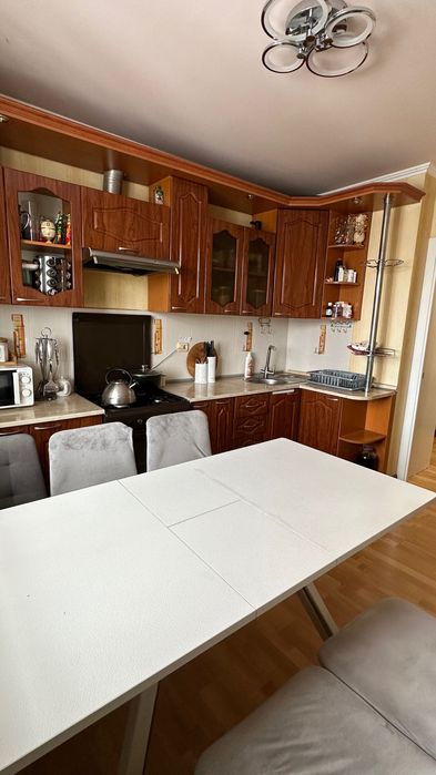 Продается 5 комн квартира