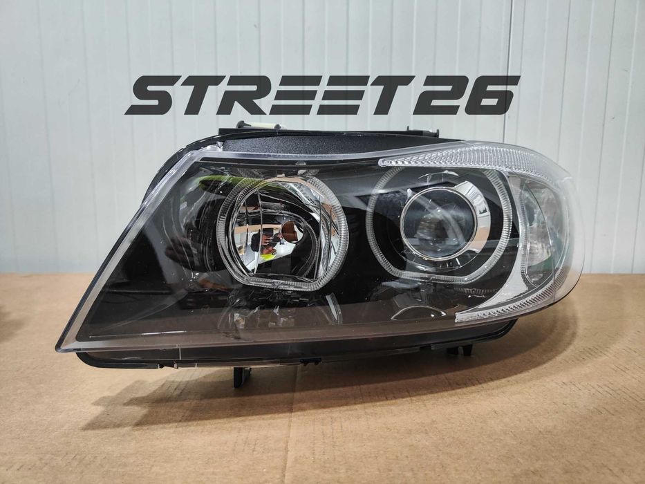 Faruri BMW Seria 3 E90 E91 (2005-2011) Angel Eyes LED Negru