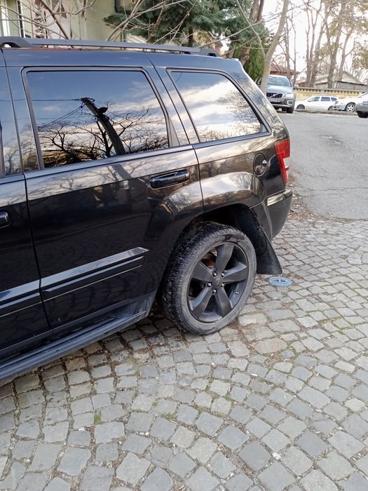 Продавам на части Jeep Grand Cherokee 3.0/CRD 218кс 2006г