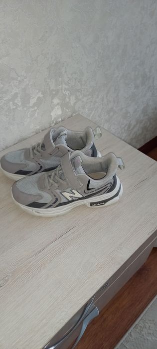 Продам кросовки б/у